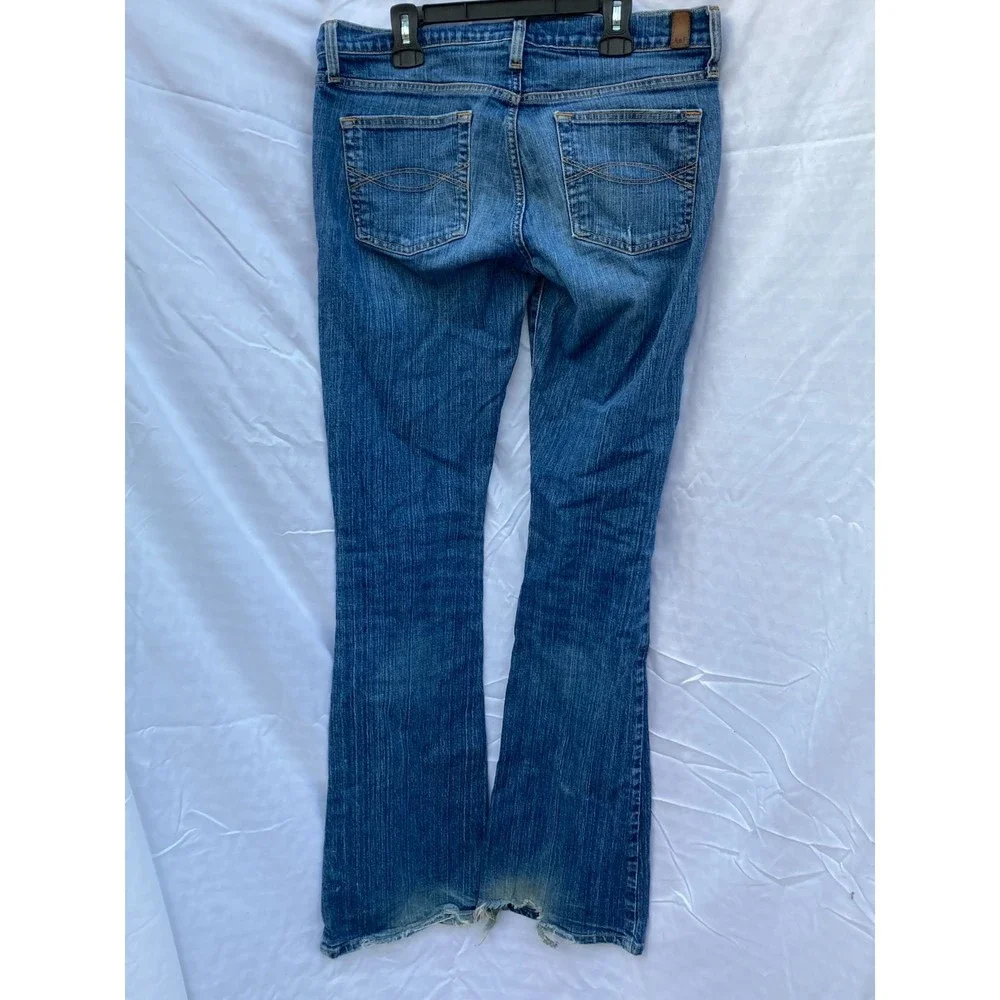 Abercrombie & Fitch Faded Blue Denim Jeans Women's SIZE - 8L Excellent Condition - Picture 1 of 5